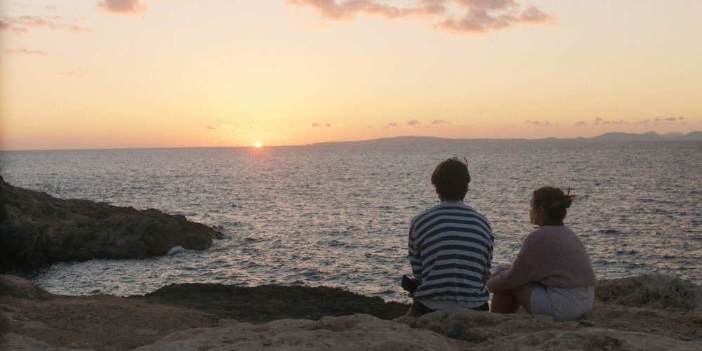 Standbild "Morgen irgendwo am Meer" (2023)